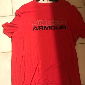 Large Under Armour short sleeve shirt